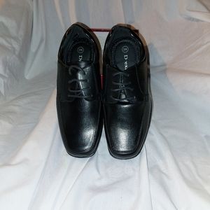 Boys dress shoes